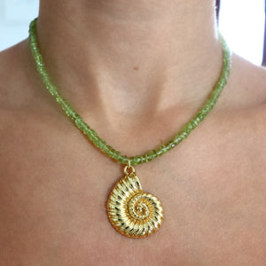 Peridot Swirly Shell