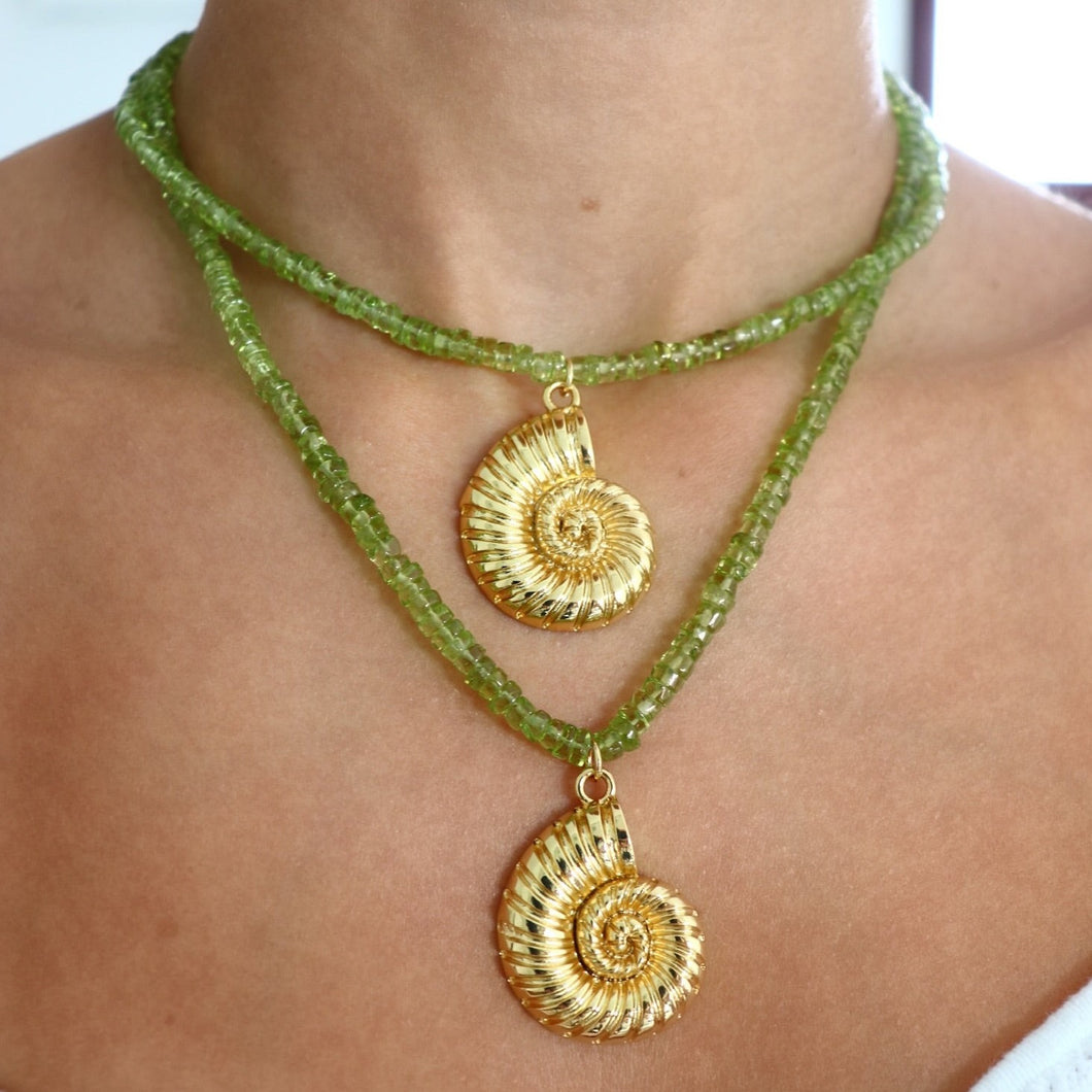 Peridot Swirly Shell