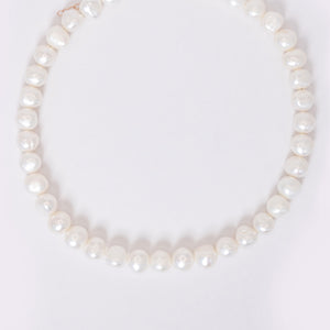 Classic Pearl Choker