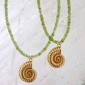 Peridot Swirly Shell